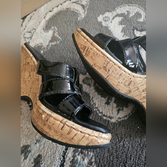 BOC Born Concepts Black Platform Wedge Cork Heel Open Toe Sandals Sz 6 - Picture 10 of 10